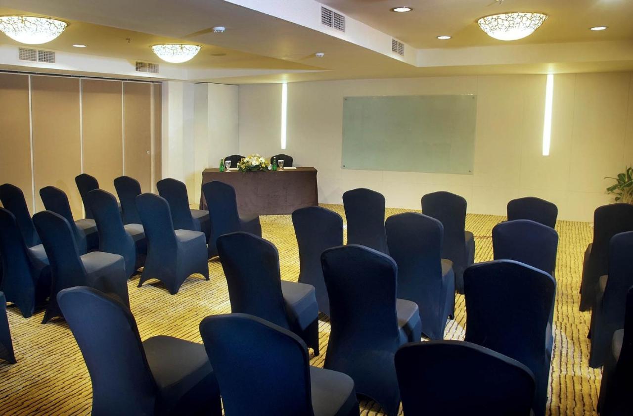 Aston Kuta Hotel And Residence Екстериор снимка